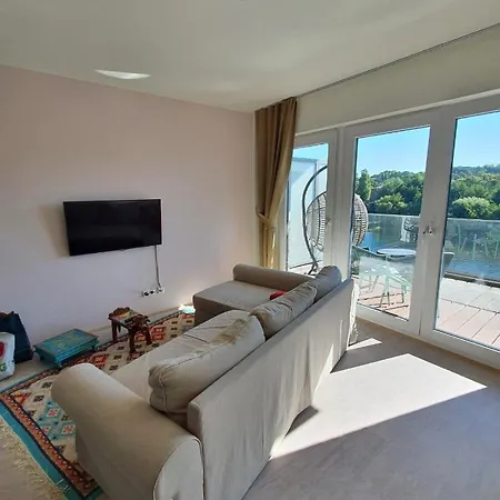 Waterfront In Apartment Muelheim an der Ruhr