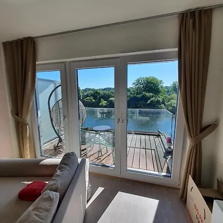 Apartment Waterfront In
