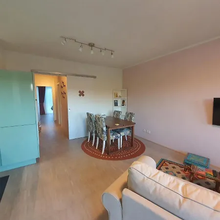 Waterfront In Apartment